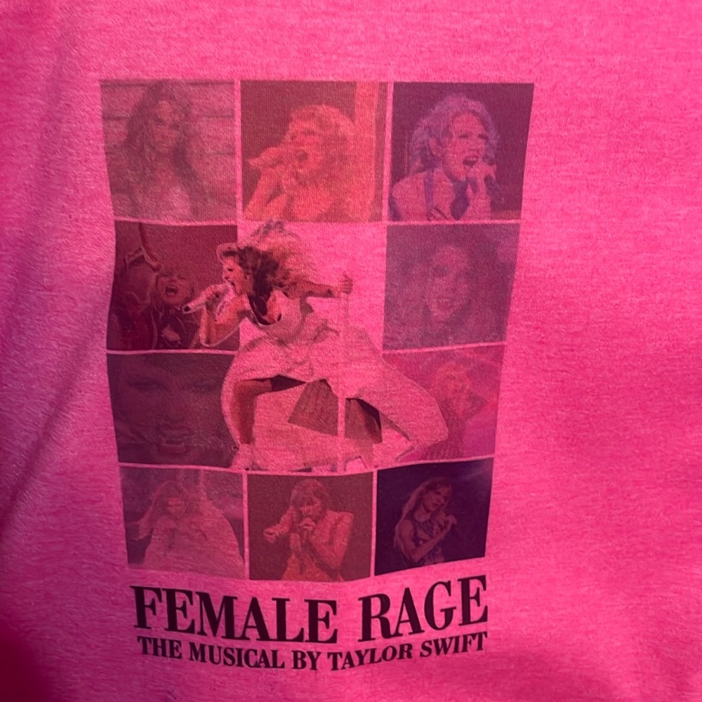 Taylor Swift Tshirt